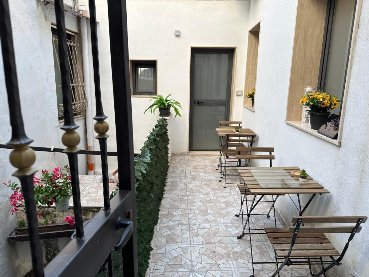 Del Carmine 23 Hotel Bari Exterior foto